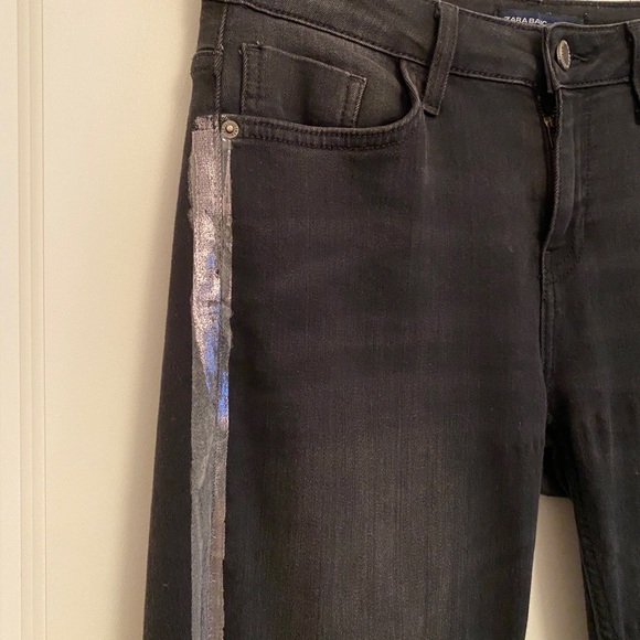 ZARA Size 38 Black Jeans With Metallic - Picture 2 of 9